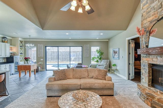 2233 War Eagle Lane, Yukon, OK 73099