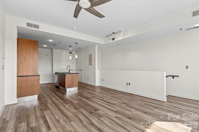 1133 Metropolitan Avenue 619, Charlotte, NC 28204