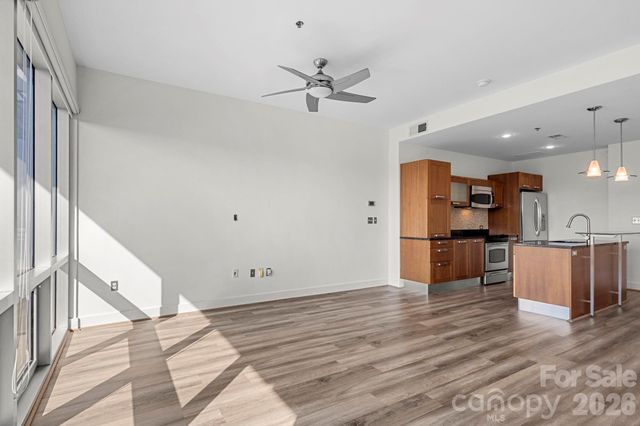 1133 Metropolitan Avenue 619, Charlotte, NC 28204