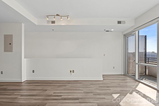 1133 Metropolitan Avenue 619, Charlotte, NC 28204