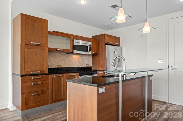 1133 Metropolitan Avenue 619, Charlotte, NC 28204