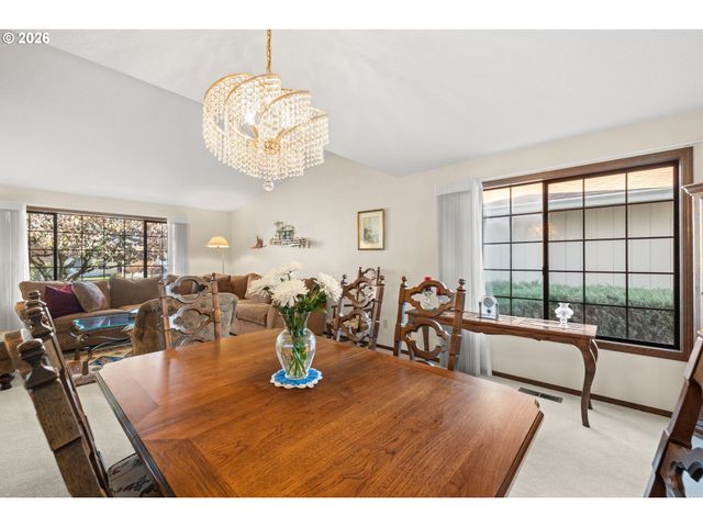 2112 Ne 158TH Ave, Portland, OR 97230