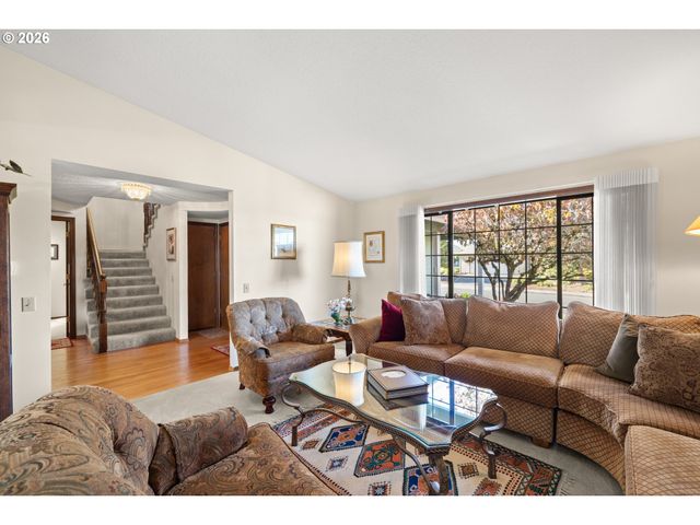2112 Ne 158TH Ave, Portland, OR 97230