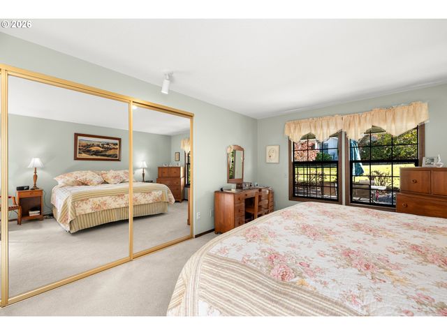 2112 Ne 158TH Ave, Portland, OR 97230