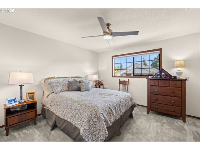 2112 Ne 158TH Ave, Portland, OR 97230