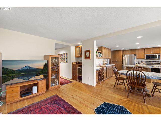 2112 Ne 158TH Ave, Portland, OR 97230