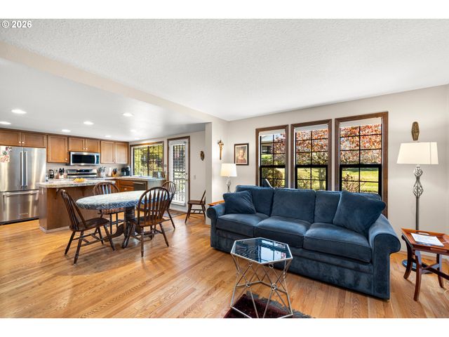 2112 Ne 158TH Ave, Portland, OR 97230