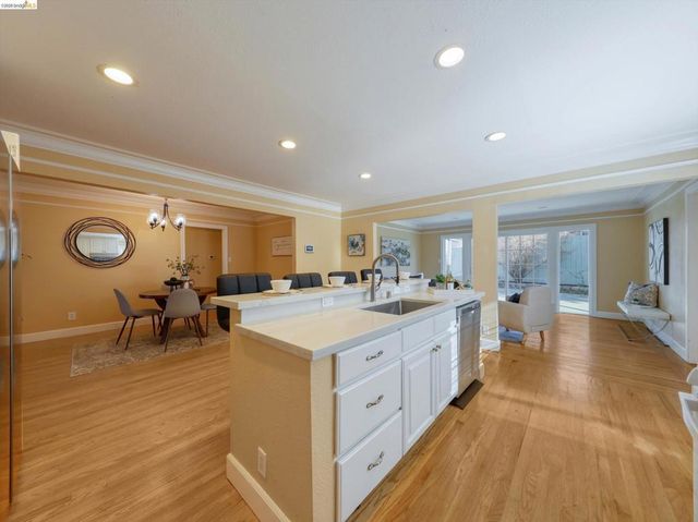 1134 1134 Lovell Ct, Concord, CA 94520