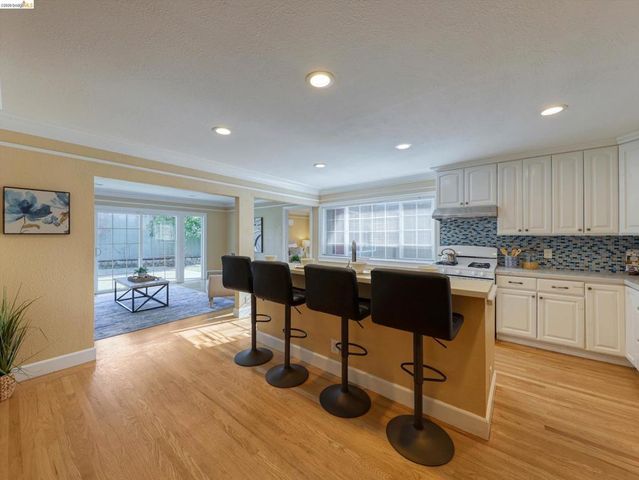 1134 1134 Lovell Ct, Concord, CA 94520