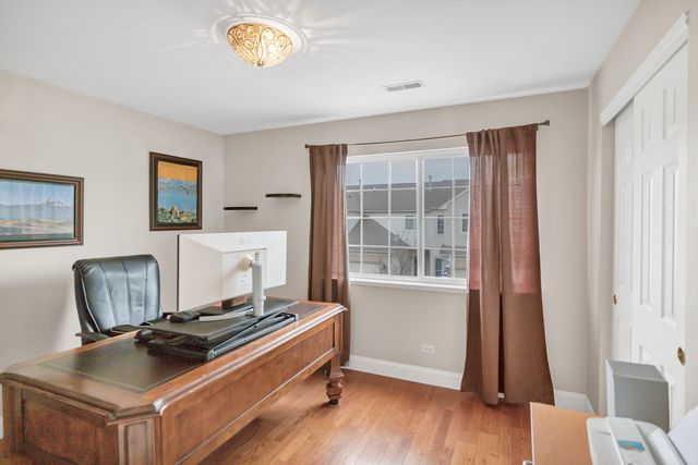 3355 Blue Ridge Drive, Carpentersville, IL 60110