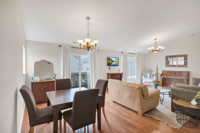 3355 Blue Ridge Drive, Carpentersville, IL 60110