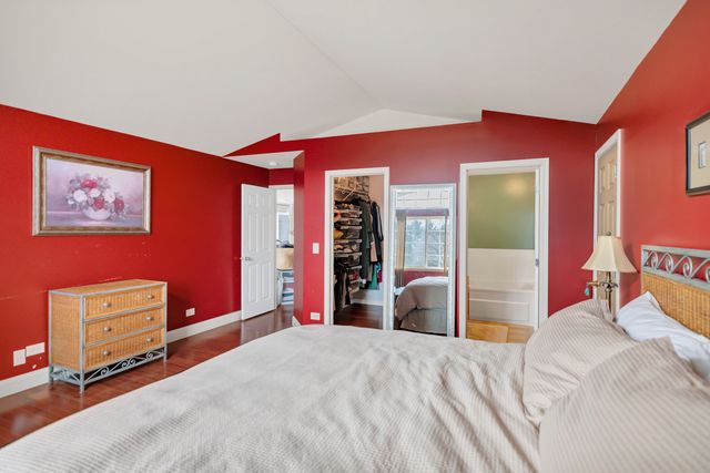 3355 Blue Ridge Drive, Carpentersville, IL 60110