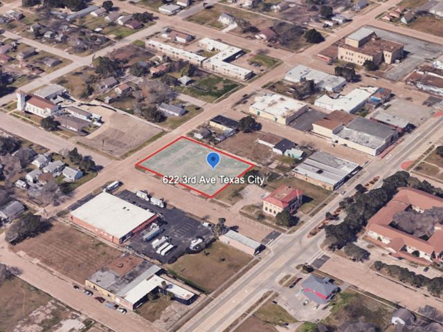 622 3rd Avenue N, Texas City, TX 77590