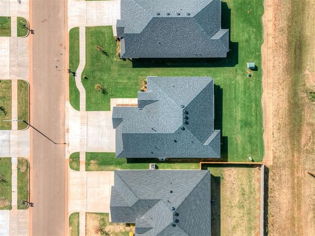 5101 Misty Wood Lane, Mustang, OK 73064