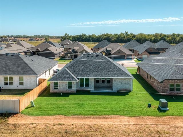 5101 Misty Wood Lane, Mustang, OK 73064