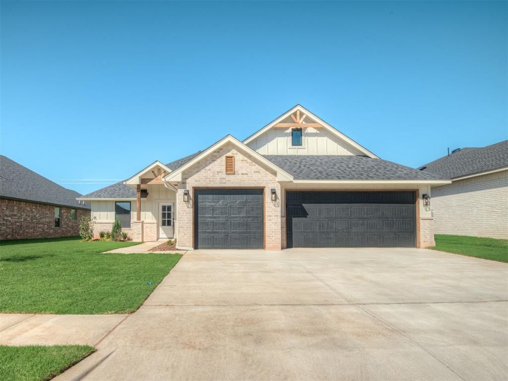 5101 Misty Wood Lane, Mustang, OK 73064