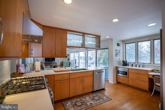 327 ARBOR WAY, State College, PA 16803