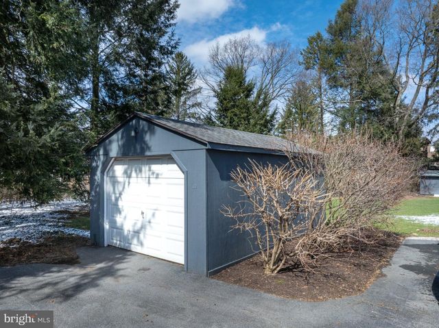 327 ARBOR WAY, State College, PA 16803