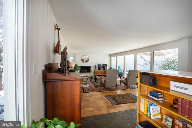 327 ARBOR WAY, State College, PA 16803