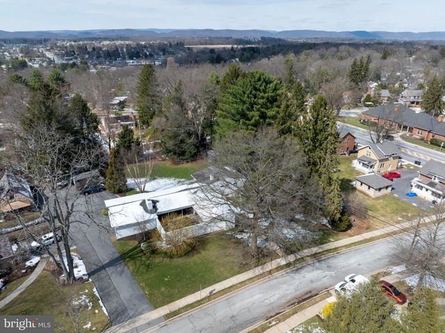 327 ARBOR WAY, State College, PA 16803