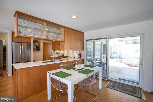 327 ARBOR WAY, State College, PA 16803