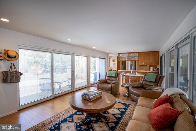 327 ARBOR WAY, State College, PA 16803