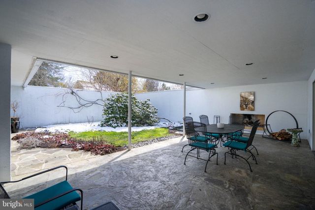 327 ARBOR WAY, State College, PA 16803