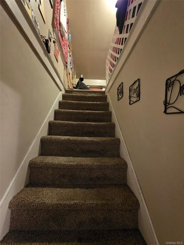 121 4th Street, Hicksville, NY 11801