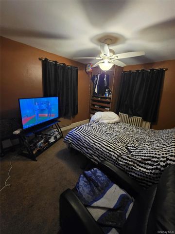 121 4th Street, Hicksville, NY 11801