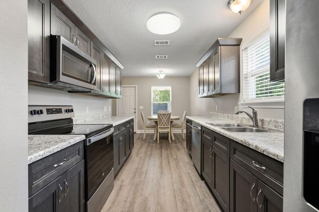3172 Main Street, Crestview, FL 32539