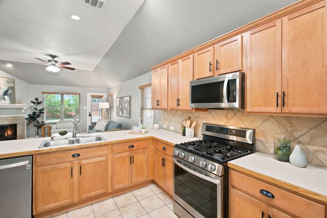13533 Quail View Drive, Fort Worth, TX 76052