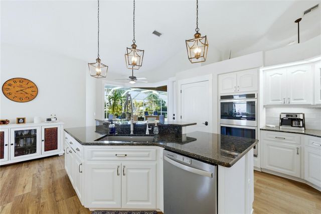 978 BOUNDARY BOULEVARD, Rotonda West, FL 33947