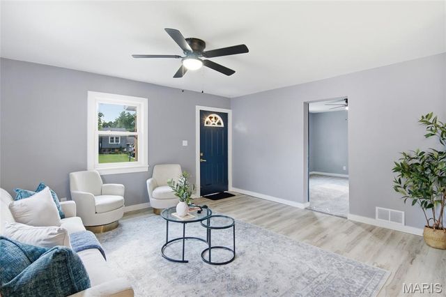 106 Guinzy Hill, Collinsville, IL 62234
