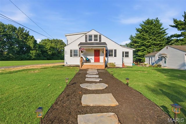 106 Guinzy Hill, Collinsville, IL 62234