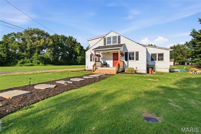 106 Guinzy Hill, Collinsville, IL 62234