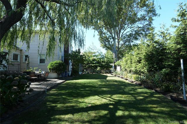 368 Merrifield Avenue, Oceanside, NY 11572
