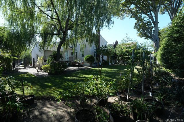 368 Merrifield Avenue, Oceanside, NY 11572