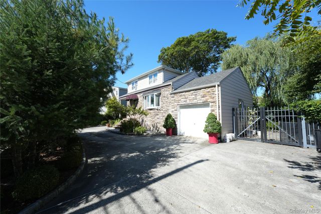 368 Merrifield Avenue, Oceanside, NY 11572
