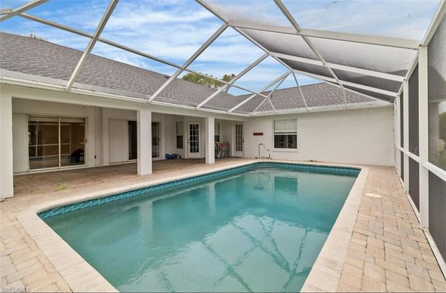 1040 Bay Harbor DR, Englewood, FL 34224