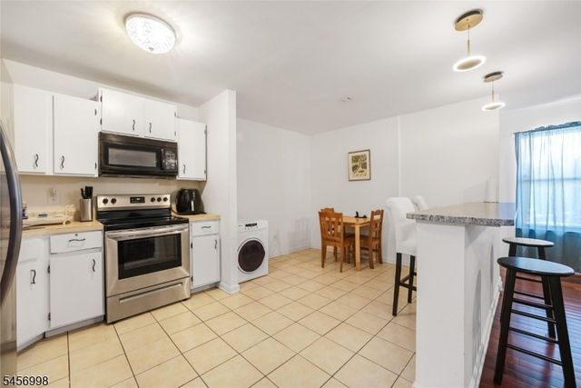 44 Coriander Way, Englewood City, NJ 07631