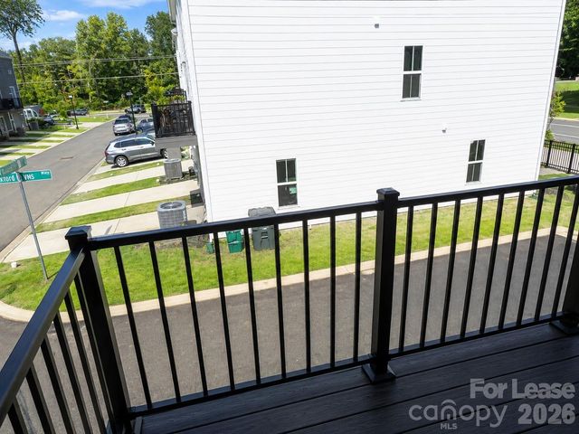 4018 Drakeford Towns Alley, Charlotte, NC 28208