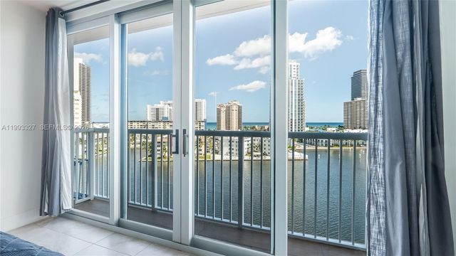 121 Golden Isles Dr 803, Hallandale Beach, FL 33009