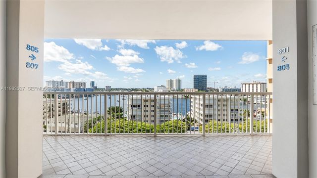 121 Golden Isles Dr 803, Hallandale Beach, FL 33009