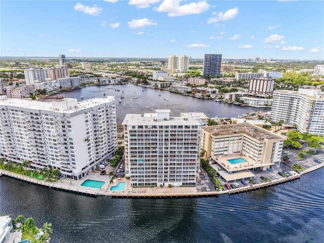 121 Golden Isles Dr 803, Hallandale Beach, FL 33009