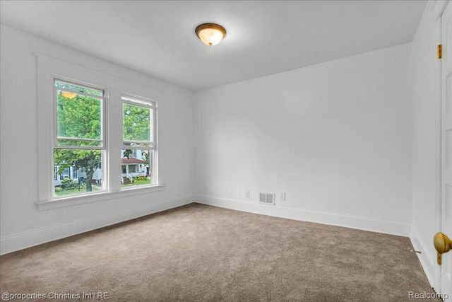 3738 Seneca Street, Detroit, MI 48214