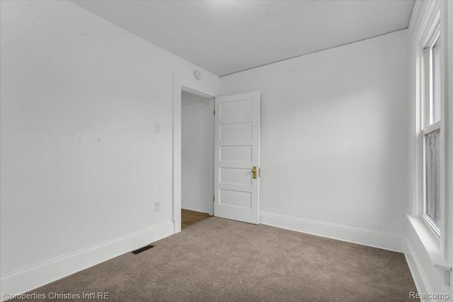 3738 Seneca Street, Detroit, MI 48214