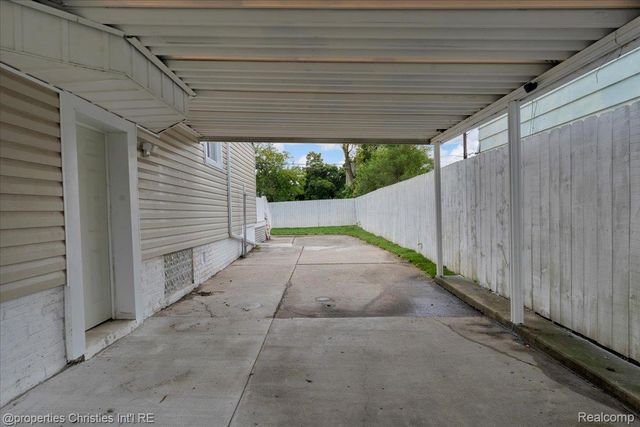 3738 Seneca Street, Detroit, MI 48214