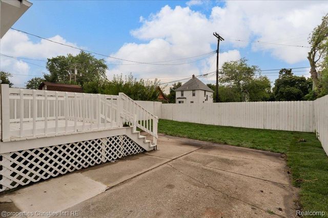 3738 Seneca Street, Detroit, MI 48214