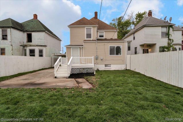 3738 Seneca Street, Detroit, MI 48214