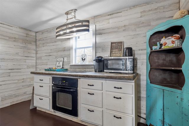 9205 W State Highway 31, Corsicana, TX 75110